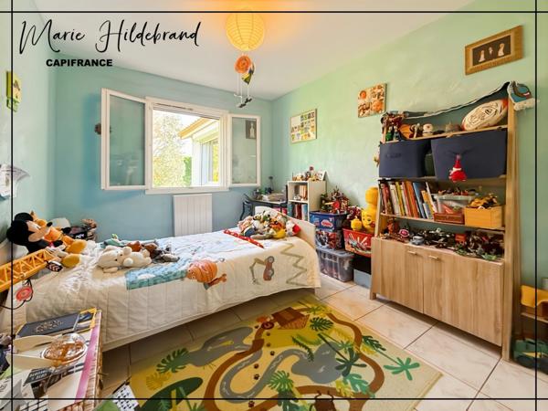 Maison plain-pied 130 m² – 4 ch + bureau – Véranda chauffée & piscine et jardin 1000m²