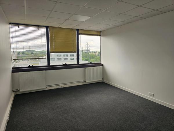 Bureau de 20 m2 à louer à Cergy Préfecture
