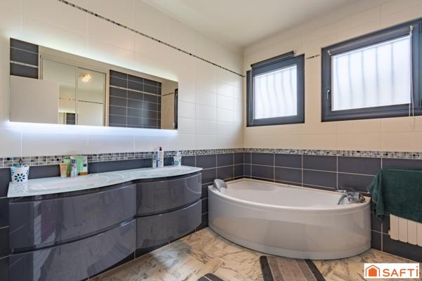 Maison 131m2, 3 chambres, jardin, garage