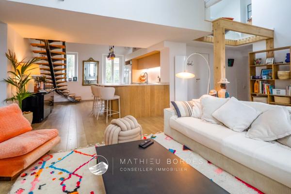 Un loft au coeur des arènes avec jardin et garage en sus