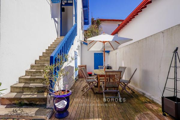Un loft au coeur des arènes avec jardin et garage en sus