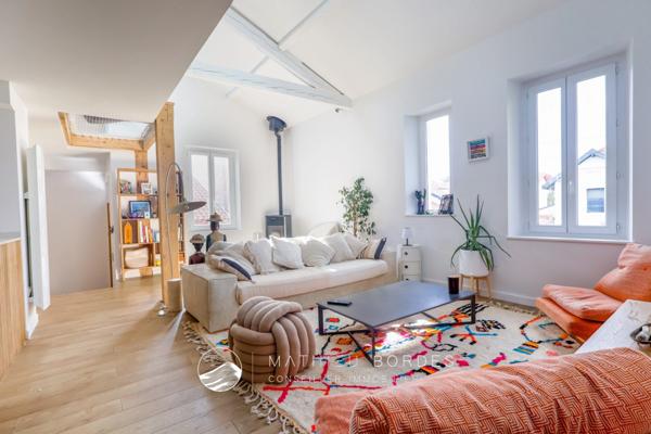 Un loft au coeur des arènes avec jardin et garage en sus