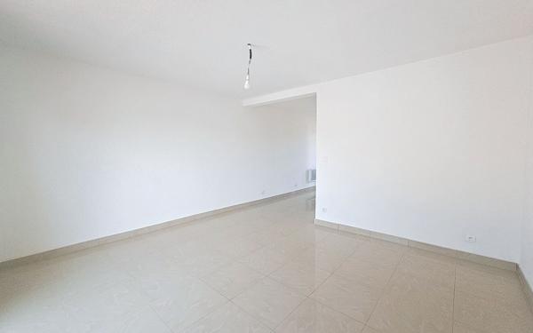 Appartement à vendre    1 pièce • 33 m2 Saint-Raphaël