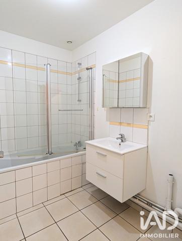 Appartement à vendre 5 pièces 89 m² Saint-Erme-Outre-et-Ramecourt
