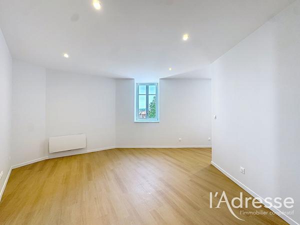T2 DERNIER ETAGE - RESIDENCE 1903 - ST THERESE/VACQUINERE