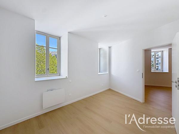 T2 DERNIER ETAGE - RESIDENCE 1903 - ST THERESE/VACQUINERE