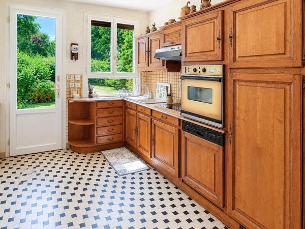 Maison à LA CHAPELLE-SAINT-AUBIN, 72650 - 4 pièces 91m²
