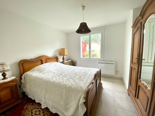Maison de plain-pied - 4 chambres - terrain arboré - Vouillé (86190) à 20 min de POITIERS