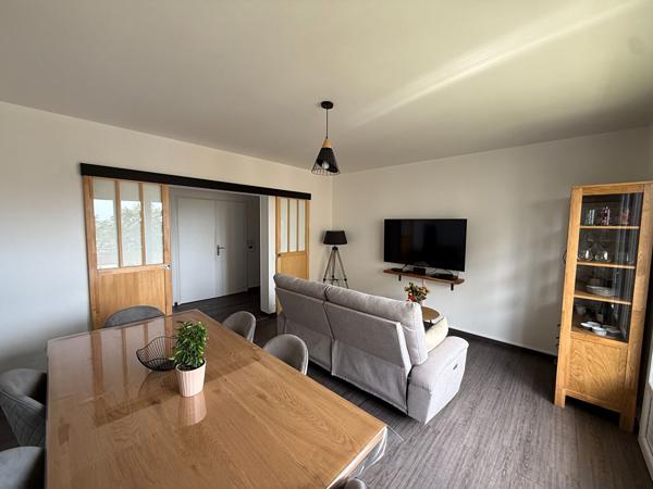 APPARTEMENT 2 CHAMBRES 2 BALCONS + GARAGE + CAVE