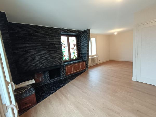 À vendre - Immeuble 264 m² situé à Périgueux (24000)
