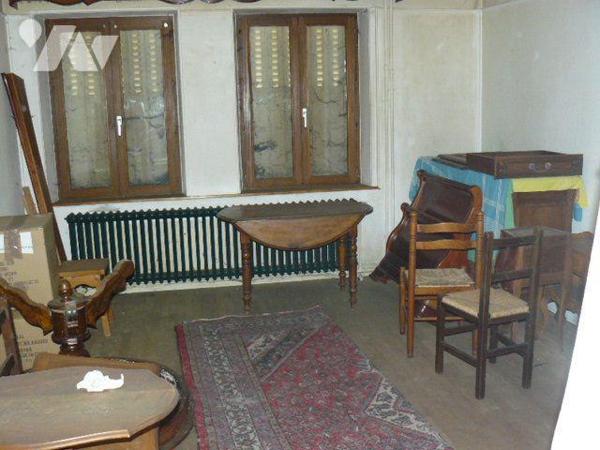 Maison à Vendre à Rambervillers (88700) en Vosges (88)

Ensemble immobilier composée de deux ...