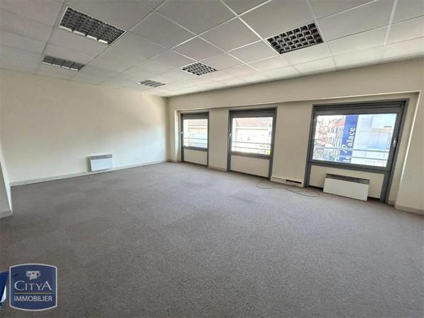 Local professionnel à vendre 466.89m²