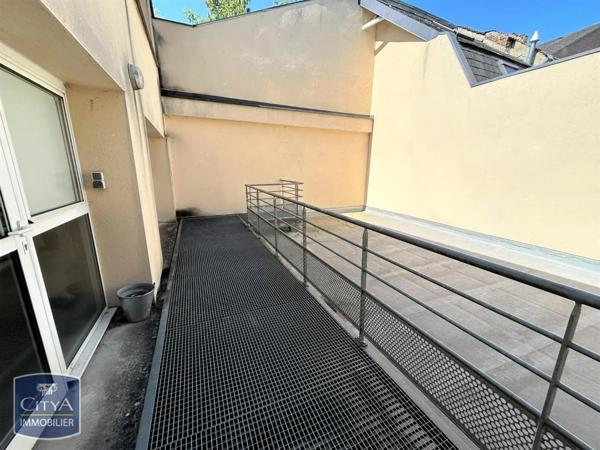 Local professionnel à vendre 466.89m²