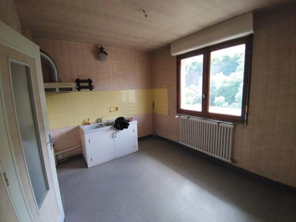 Appartement à vendre 54 800 € Tulle 3 p 68 m² DPE D