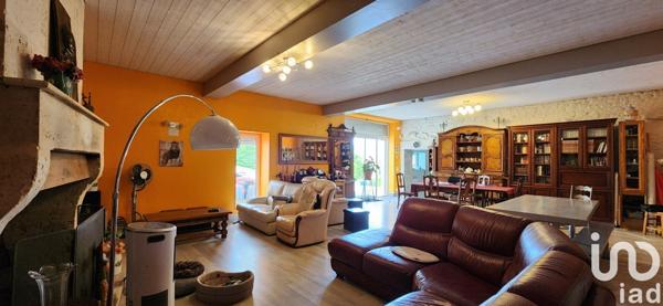 Maison 5 pièces de 191 m² à Mornac (16600)
