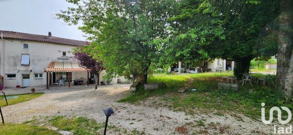 Maison 5 pièces de 191 m² à Mornac (16600)