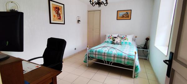 Propriété dans un cadre verdoyant !