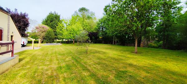 Propriété dans un cadre verdoyant !