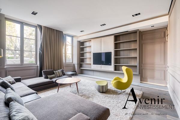 TASSIN - LOCATION MEUBLEE - 550m2 - 7 CHAMBRES - GARAGE - PISCINE - WELLNESS - JARDIN Tassin la demi lune
