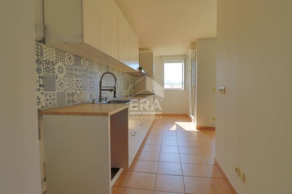 Appartement 10ème - Secteur Saint Jean - 3 pièces 71 m2 - Balcon - Parking - Traversant