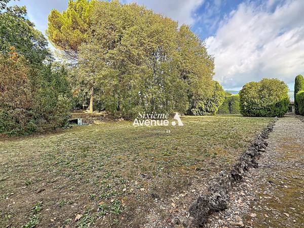 Terrain 7 pièces 1952 m2