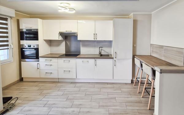 Appartement à louer    3 pièces • 56 m2 Courdimanche