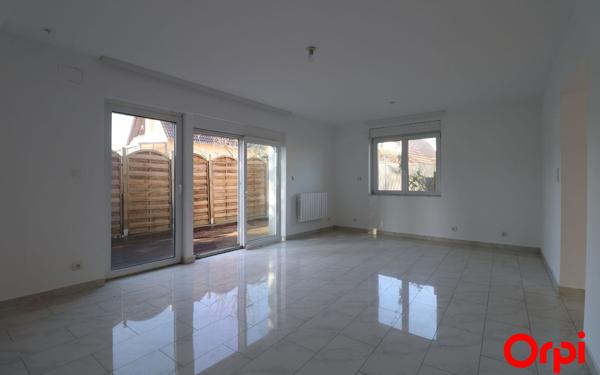 Maison à vendre    3 pièces • 76 m2 Ostwald