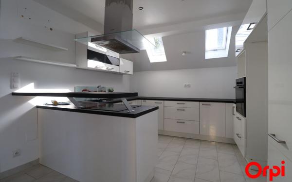 Maison à vendre    3 pièces • 76 m2 Ostwald