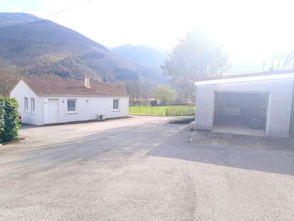 A SAISIR sur la commune de Thueyts maison de plain pied avec garage