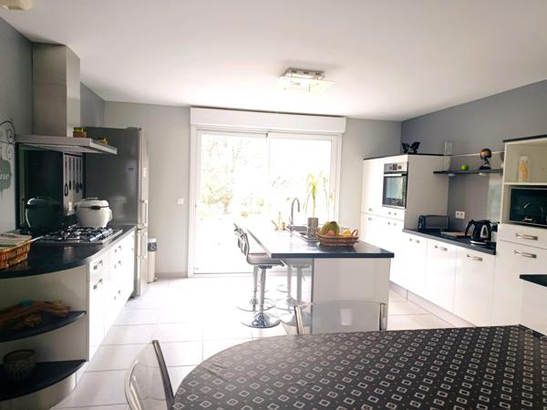 A SAISIR sur la commune de Thueyts maison de plain pied avec garage