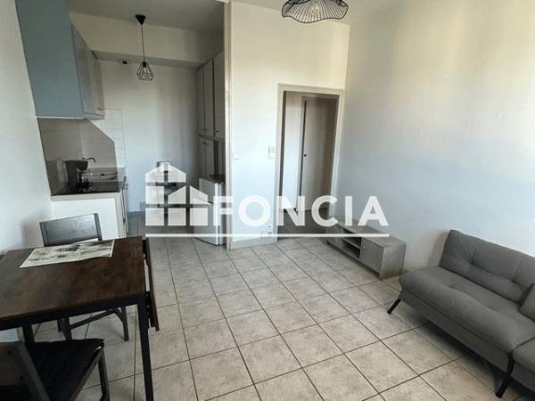 Location Appartement meublé 2 pièces 37.62 m² - 31 RUE ALPHONSE DAUDET Agen 47000