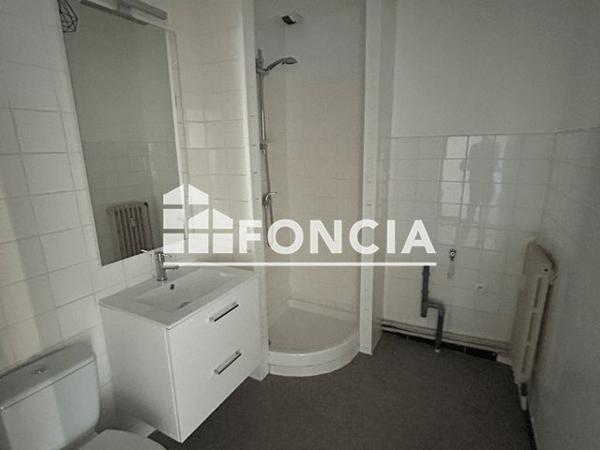 Location Appartement meublé 2 pièces 37.62 m² - 31 RUE ALPHONSE DAUDET Agen 47000