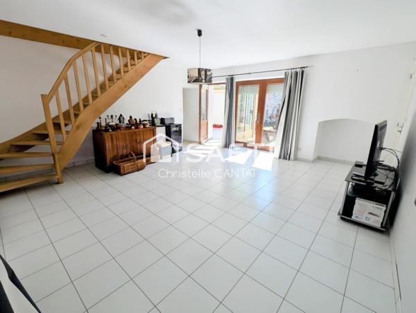 Maison de bourg,199m², 2 chambres parentales