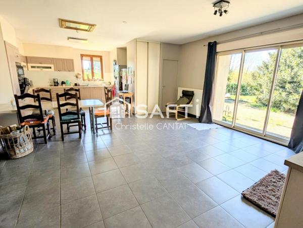 Maison de bourg,199m², 2 chambres parentales