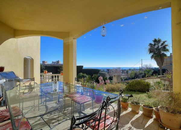 Maison à vendre    9 pièces • 445 m2 Nice