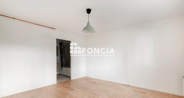À vendre Studio 30.7 m² - Antony 92160