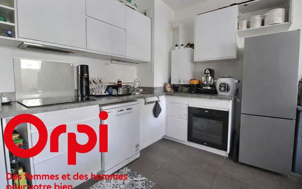 Appartement à vendre    2 pièces • 46 m2 Trappes