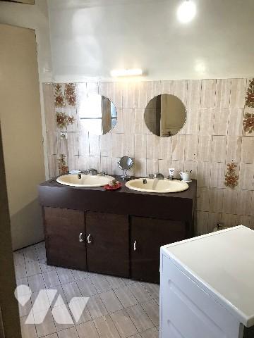 A vendre : un grand appartement de 145 m² loi carrez sur le Cours Lieutaud