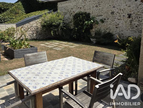 Maison à vendre 8 pièces 163 m² Longuenée-en-Anjou