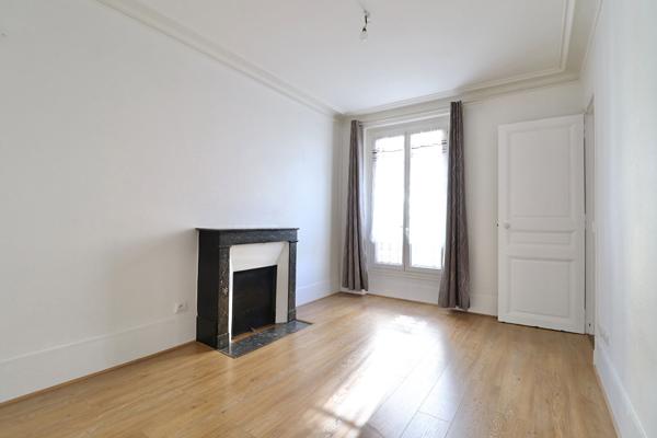 Appartement 2 pièces 36,8 m2 PARIS 13 - Quartier Place d'Italie / Gobelins