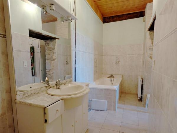 Vente / Maison en pierre