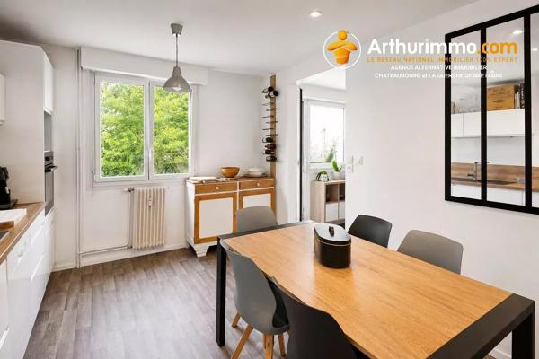 Vente                                                      Appartement
                        
                     2 pièces                      57 m2                     à Noyal-sur-Vilaine