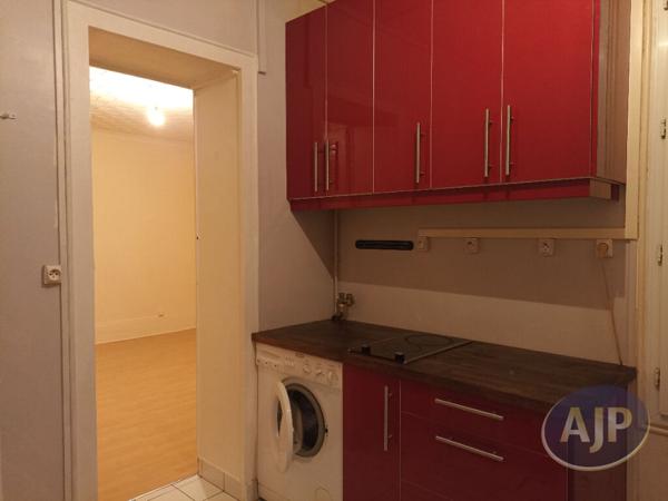 Location appartement Levallois Perret : 832 € - AJP Immobilière Passy Paris 16