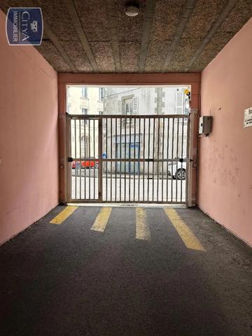 Parking à louer Quimper (29000)