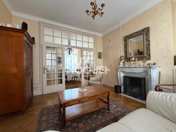 MAISON À VENDRE DE 7 PIÈCES DE 164,00 M²