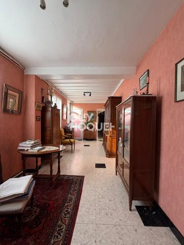 MAISON À VENDRE DE 7 PIÈCES DE 164,00 M²