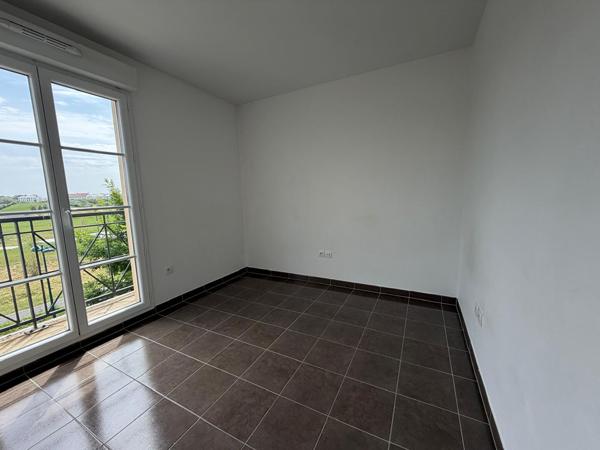 Appartement Serris 2 pièce(s) 40.04 m2 + 1 place de parking