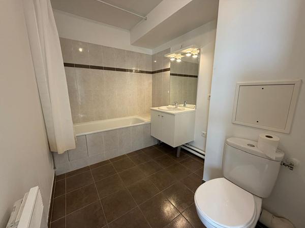 Appartement Serris 2 pièce(s) 40.04 m2 + 1 place de parking