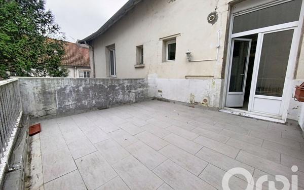 Appartement à louer    4 pièces •  Neufchâteau