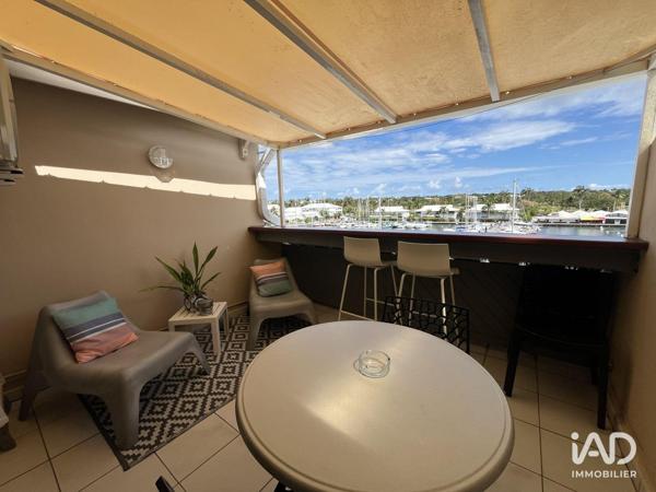 Location studio 27 m² Saint-François